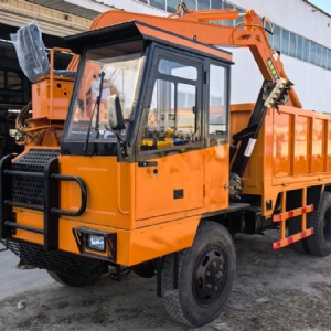 隨車挖運輸車定制